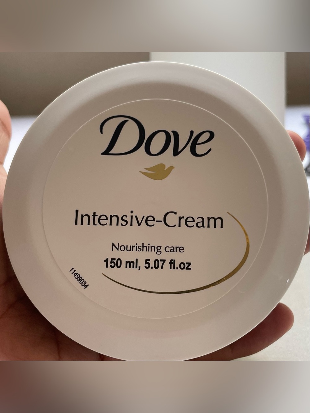 Dove Intensive Cream Nourishing Moisturizer 150 mL / 5.07 oz